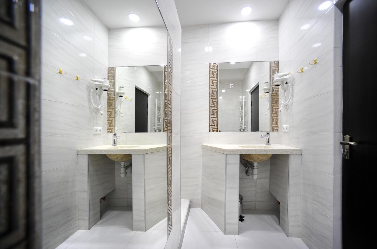 Rk City Hotel Тбілісі Екстер'єр фото